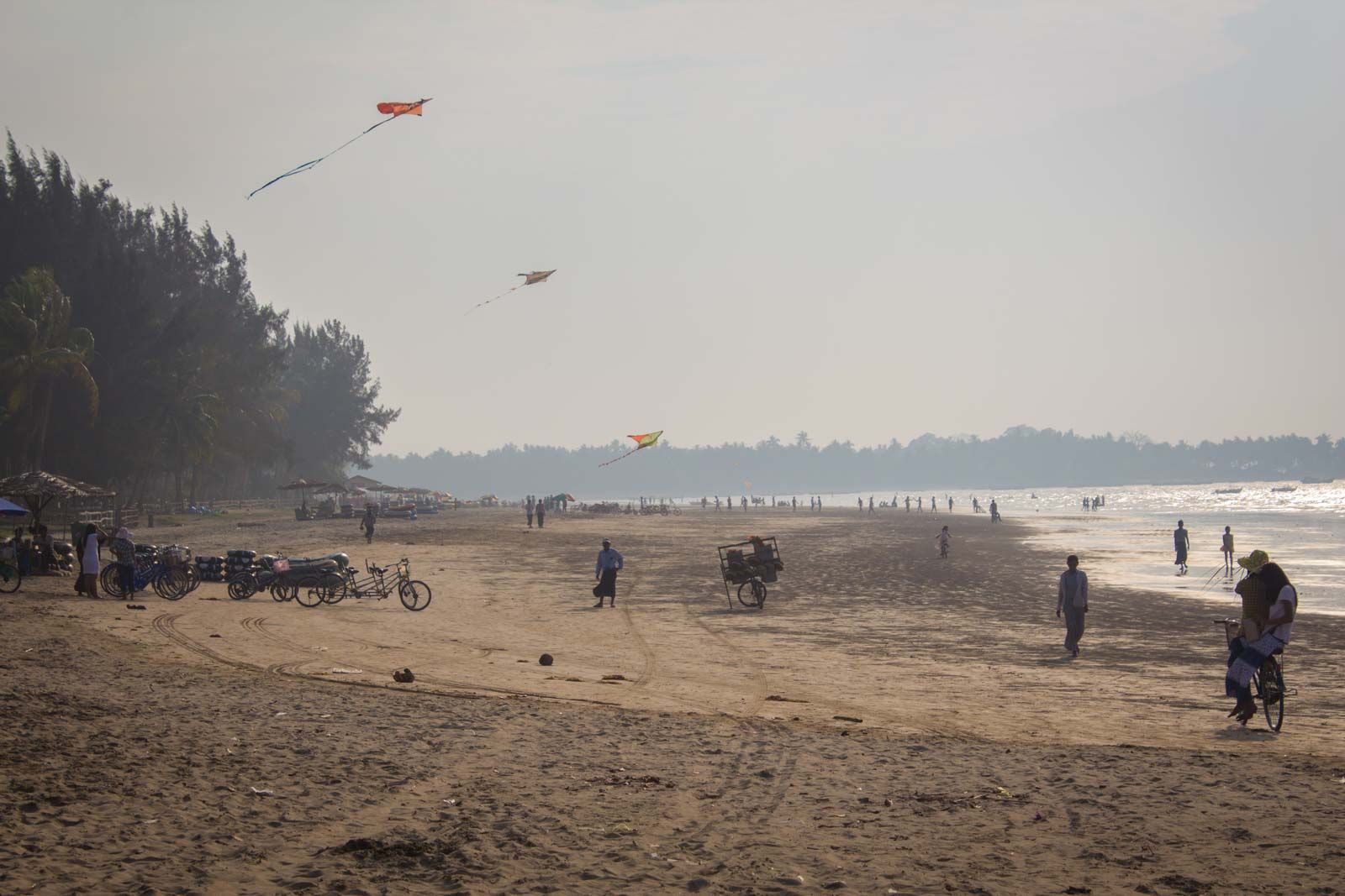 Chaung Tha Beach (Чаунг Тха)